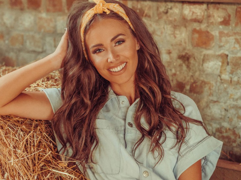 Sydney van den Bosch távkapcsolatáról vallott - Habostorta.hu